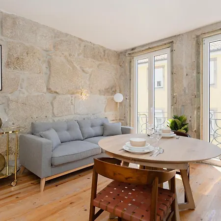 Апартаменты Liiiving In Gaia - The Wine Side Вила-Нова-ди-Гая